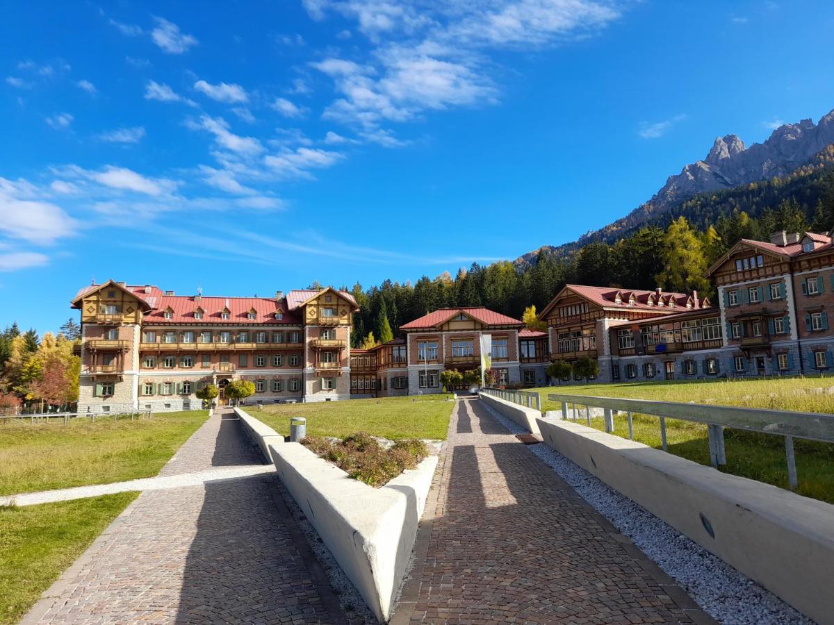 Guesthouse - Cultural Center Gustav Mahler Toblach Exteriör bild